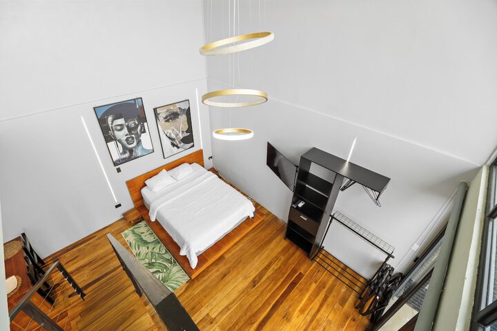 Room 167 of 391