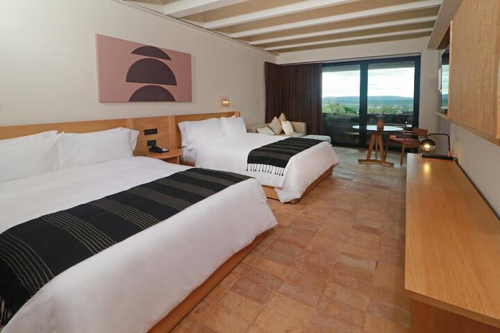 Room 45 of 137