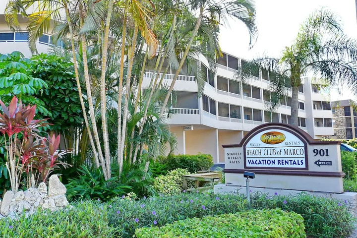 Exterior of Beach Club 310