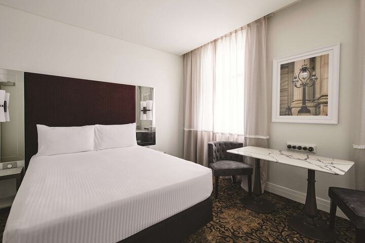 Room 54 of 100