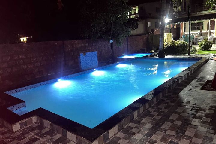Pool 11 of 16