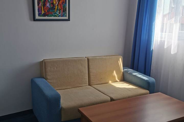 Room 12 of 15
