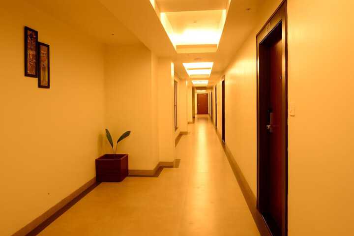 Ballroom/Hall 42 of 48