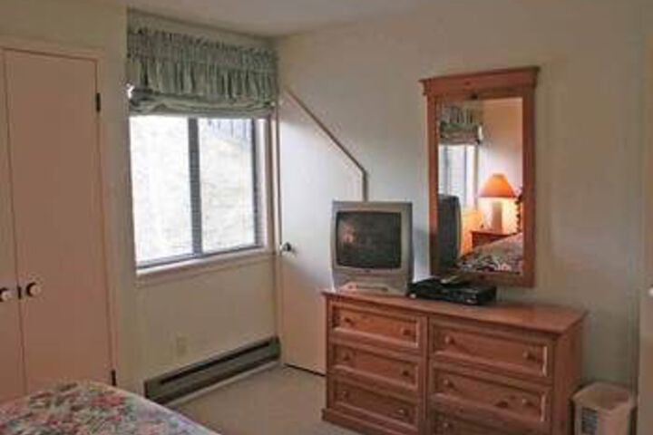 Room 5 of 26