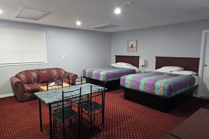 Room 18 of 49