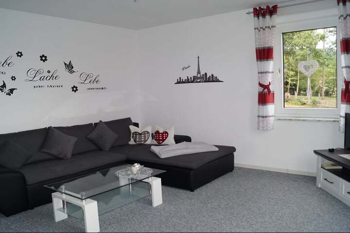 Room 12 of 28