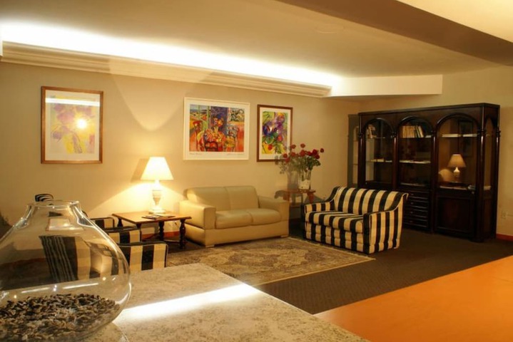 Hotel Interior 7 of 28