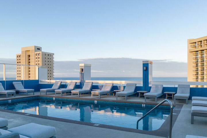 Rooftop pool