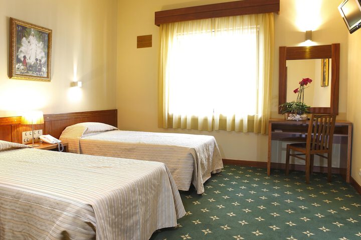 Room 6 of 21