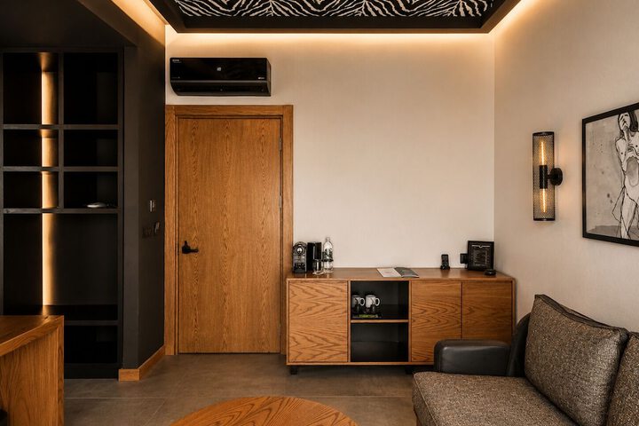 Room 32 of 88