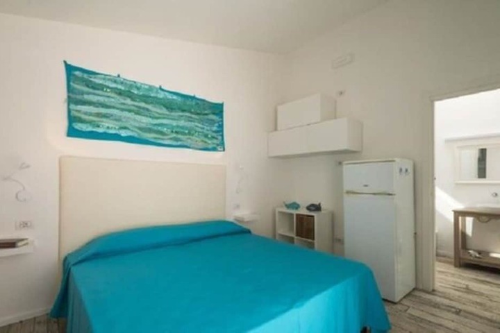 Room 5 of 74