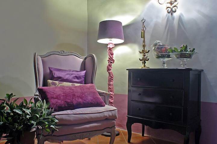 Room 3 of 24