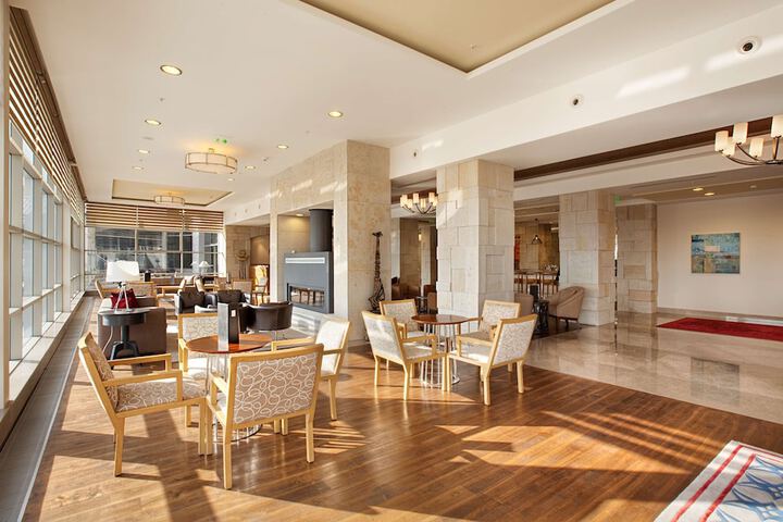 Hotel Lobby