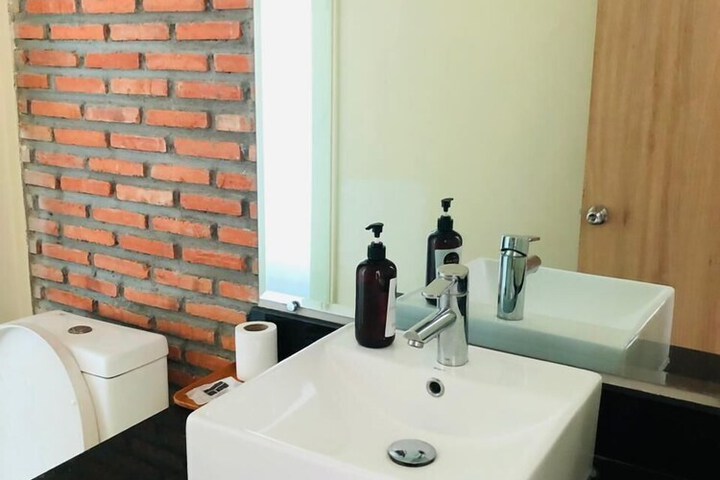 Room 18 of 38