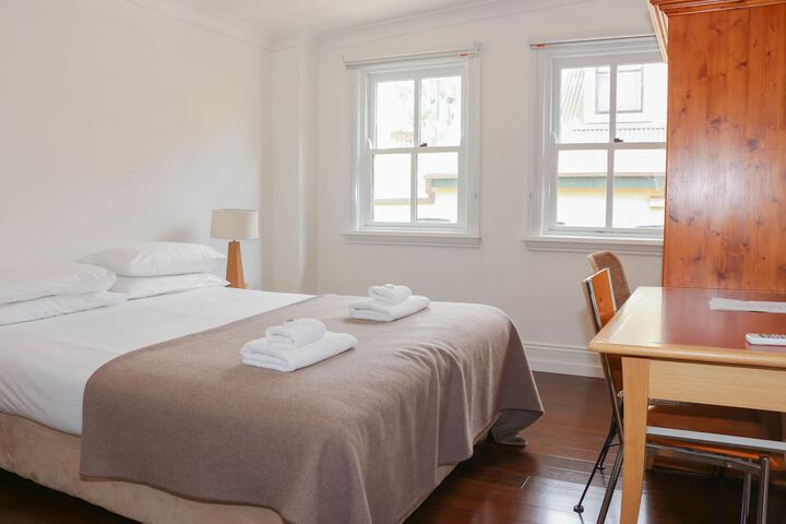Room 6 of 31