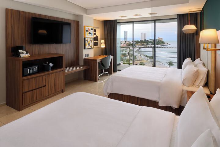 Room 25 of 81