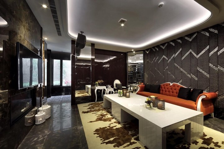 Room 21 of 42