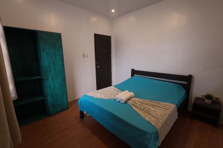 Room 65 of 144