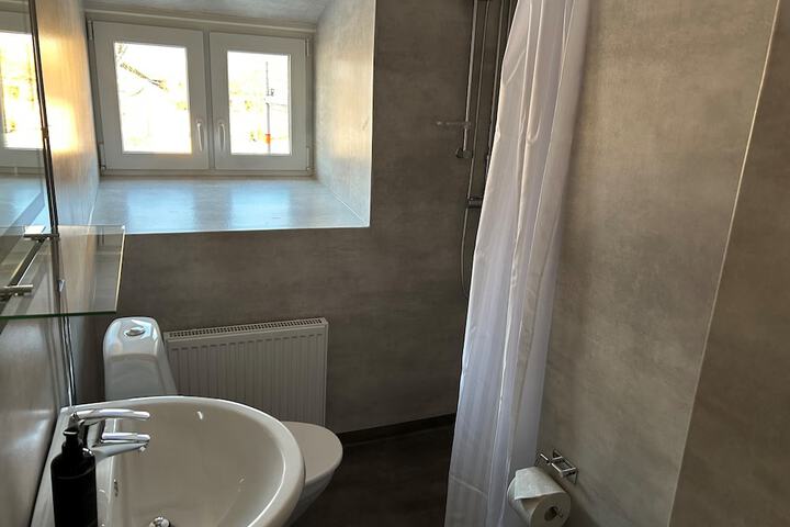 Room 15 of 25