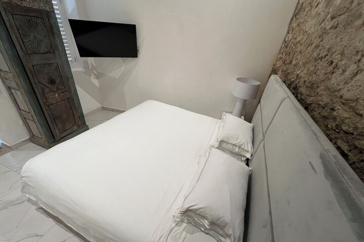 Room 29 of 96