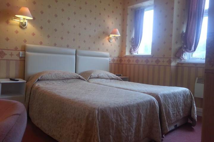 Room 16 of 44