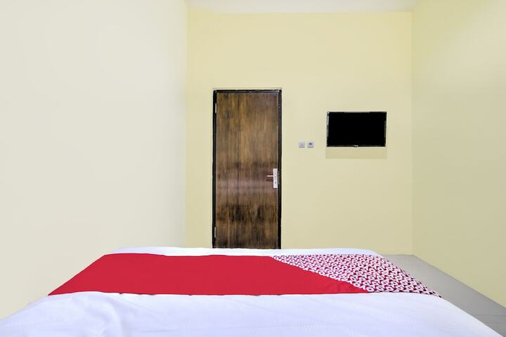 Room 10 of 29