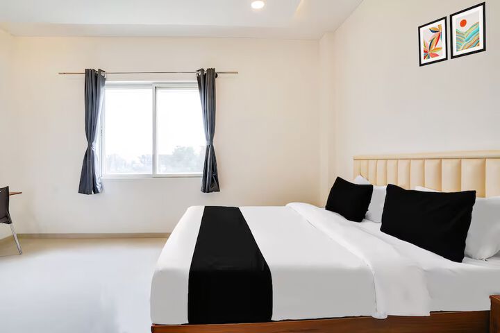 Room 12 of 22
