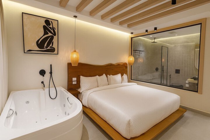 Room 36 of 65