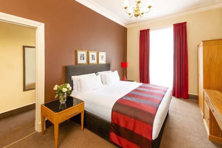 Room 19 of 43