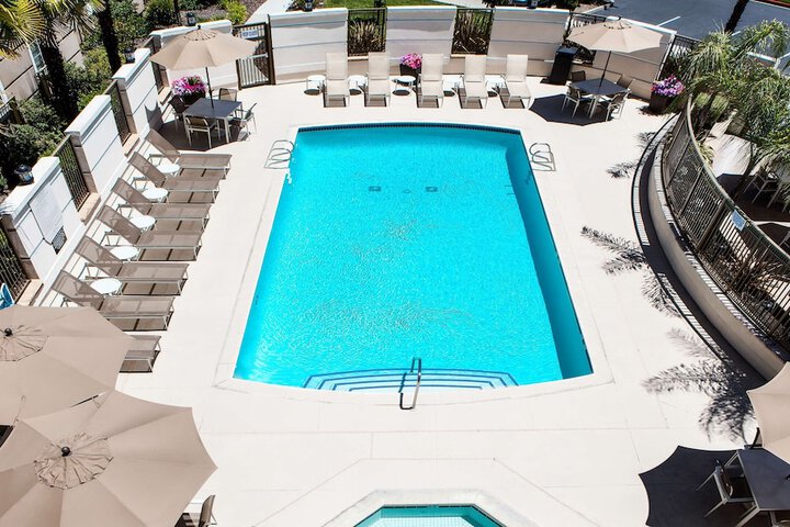 Pool 24 of 66
