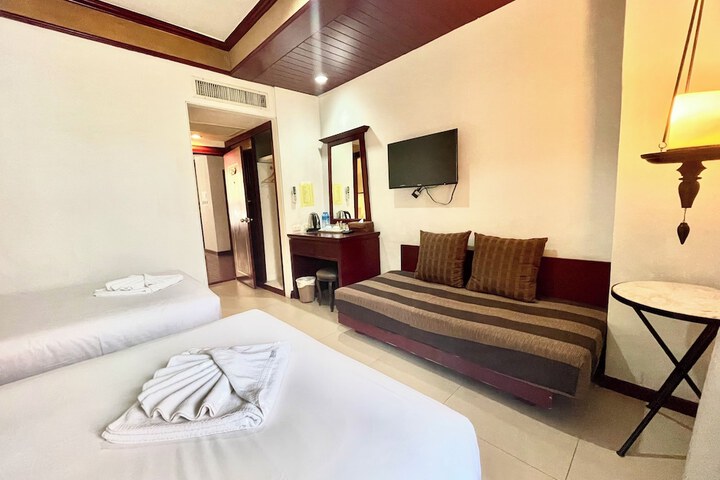 Room 10 of 39