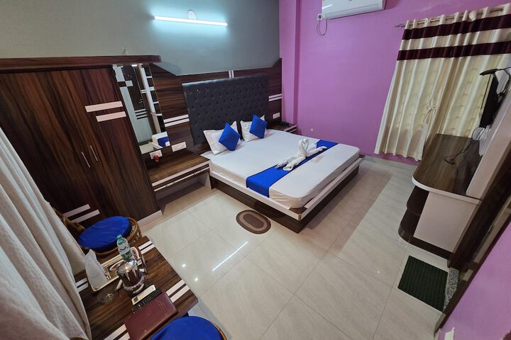 Room 9 of 60