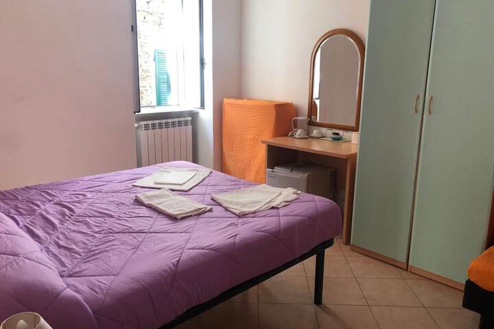 Room 14 of 32