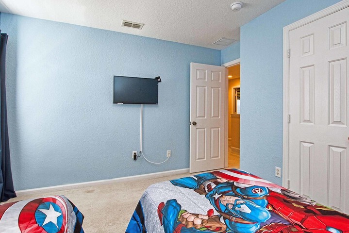 Room 18 of 117