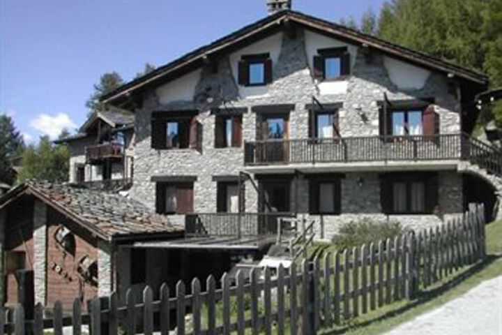 Hotel 5 of 27