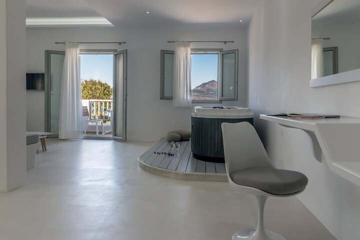 Room 10 of 62