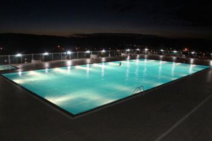 Pool 29 of 35