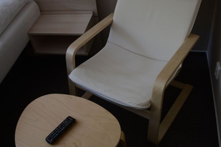 Room 8 of 37