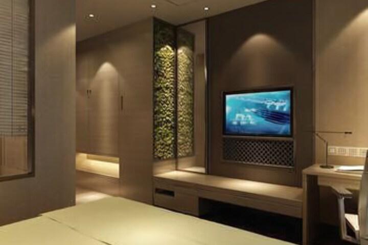 Room 6 of 7