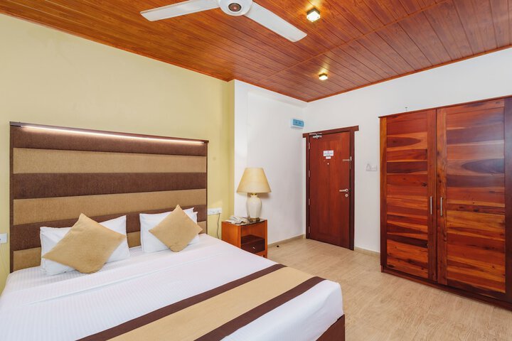 Room 4 of 71