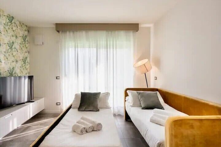 Room 36 of 54