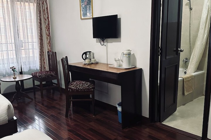 Room 29 of 93