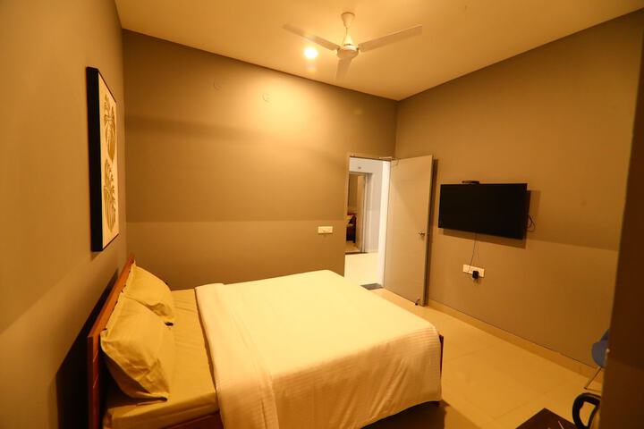 Room 15 of 97