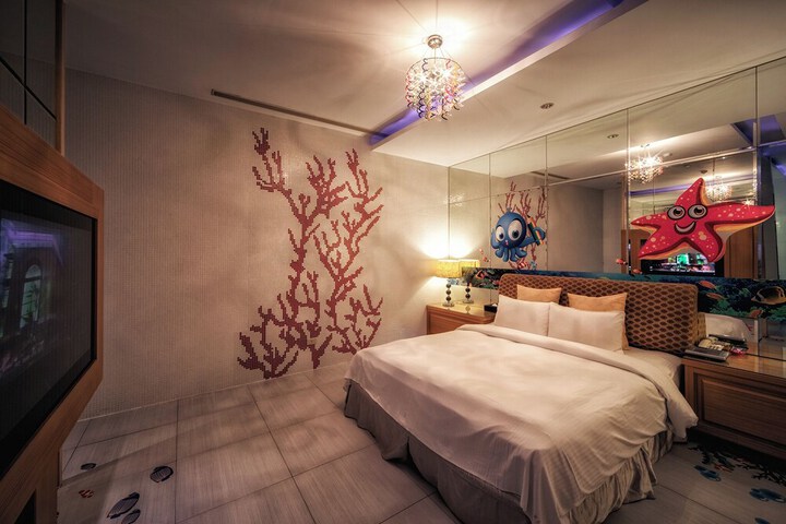 Room 40 of 69