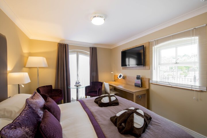 Room 4 of 137