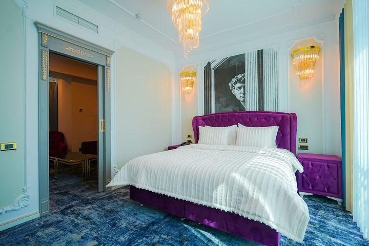 Room 20 of 64