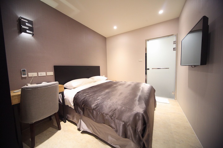 Room 12 of 29