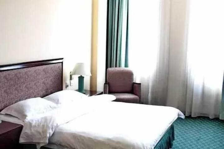 Room 17 of 43