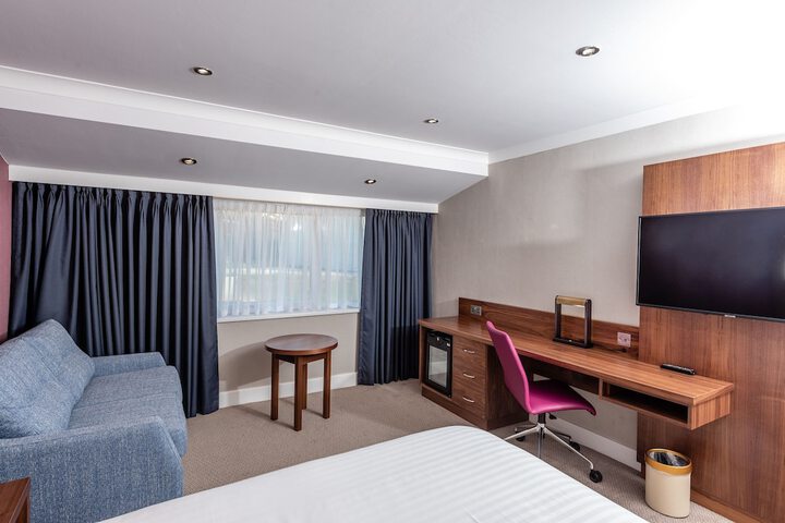 Room 15 of 117