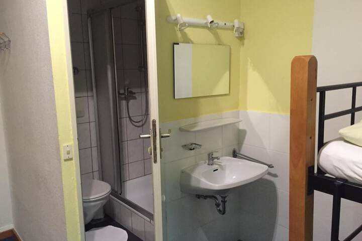 Room 44 of 51